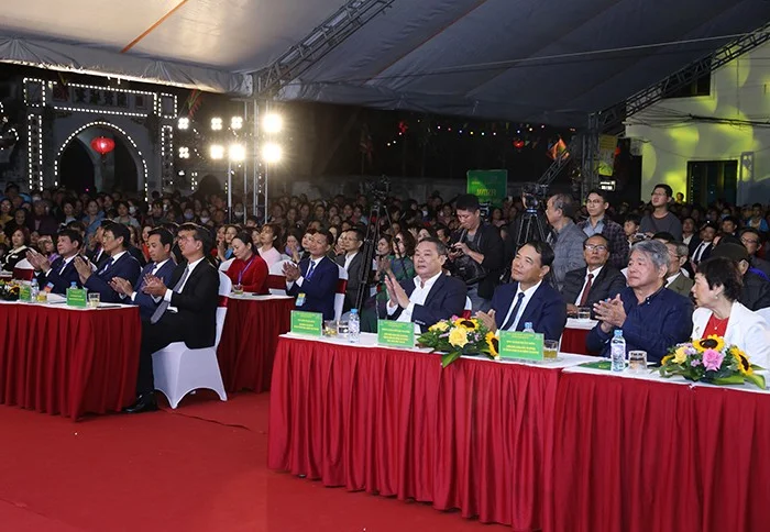 Dan Phuong Festival 2023: Celebrating Agriculture, Culture, and Cuisine