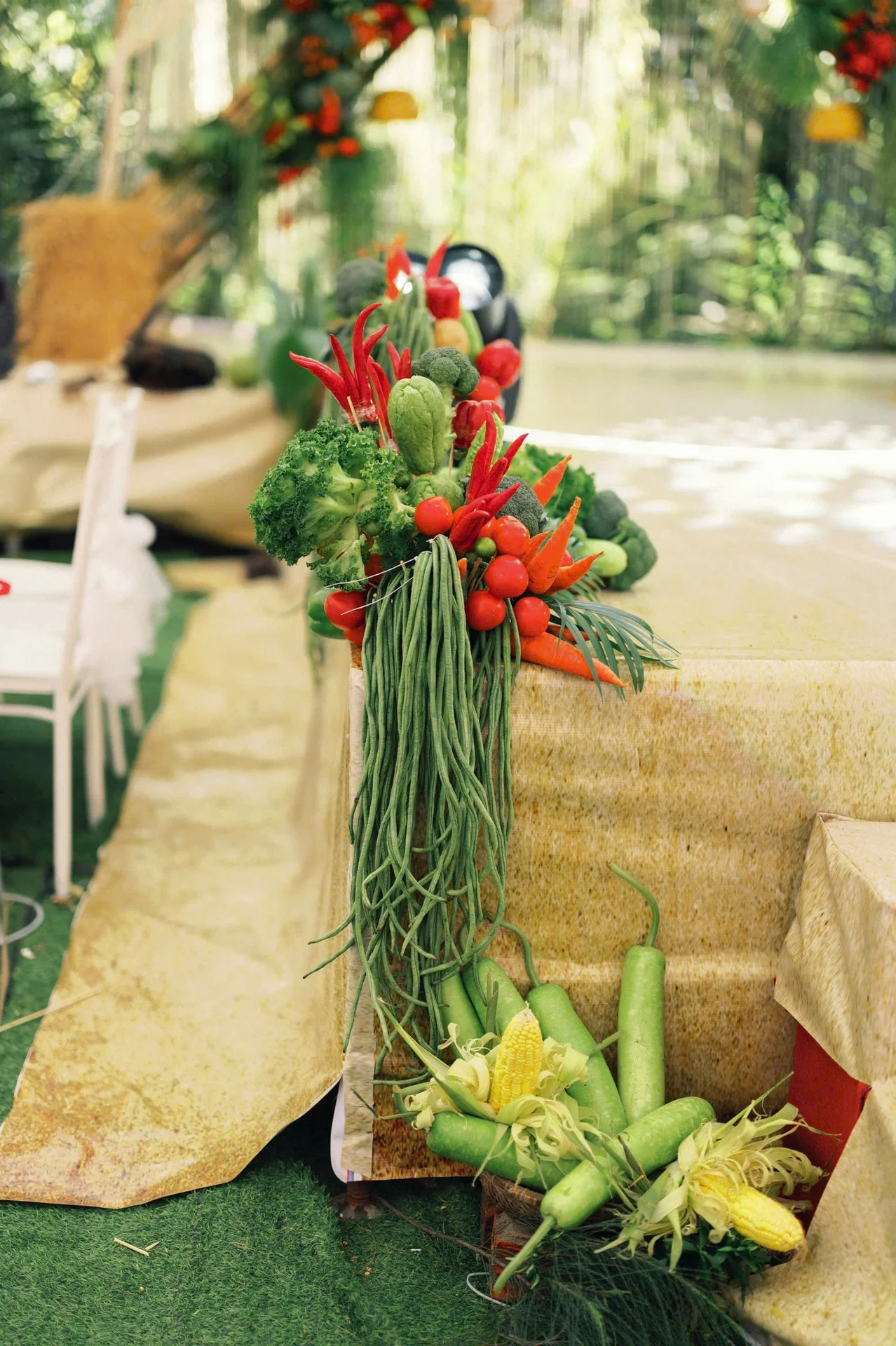 Sustainable Celebrations: A Unique Wedding Decorated with One Ton of Fresh Vegetables