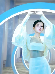 Stunning Vietnamese Influencer Goes Viral for Striking Resemblance to Actress Zhao Lusi - image 1