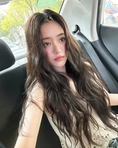 Stunning Vietnamese Influencer Goes Viral for Striking Resemblance to Actress Zhao Lusi - image 8