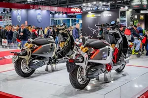 Italjet Roadster 400 Limited Edition: A Luxury Scooter Arriving in Vietnam Soon - image 10