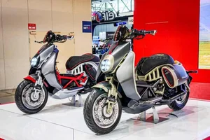 Italjet Roadster 400 Limited Edition: A Luxury Scooter Arriving in Vietnam Soon - image 9