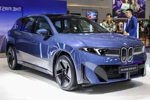 BMW iX3 2026 Debuts in Southeast Asia: 805km Range at 3.3 Billion VND - image 6