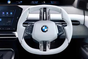 BMW iX3 2026 Debuts in Southeast Asia: 805km Range at 3.3 Billion VND - image 1