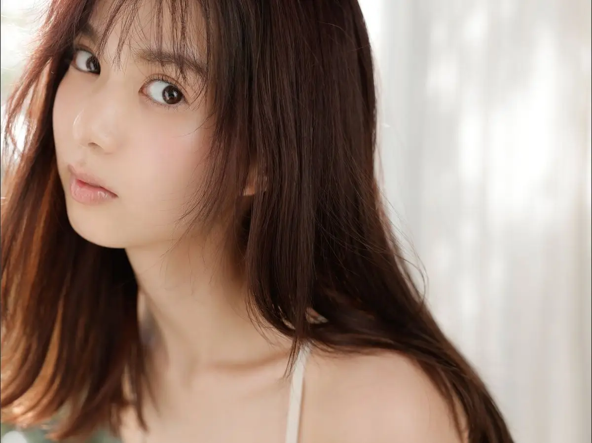 Riko Matsudaira FRIDAY Vol.2: Alluring Charm Unveiled