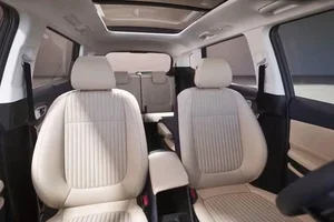 Kia Carens Clavis EV: The Strategic Electric MPV Set to Transform Asia - image 4