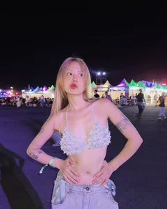 Stunning Bikini Photoshoot of the Famous 'Bac Giang Girl' Goes Viral - image 7