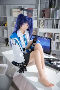 Discover Hayase Yuuka: The Enigmatic & Charismatic Cosplay by Xi Huan Ai Li Ma - image 8