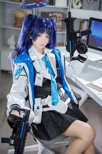 Discover Hayase Yuuka: The Enigmatic & Charismatic Cosplay by Xi Huan Ai Li Ma - image 16