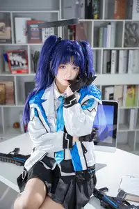 Discover Hayase Yuuka: The Enigmatic & Charismatic Cosplay by Xi Huan Ai Li Ma - image 0