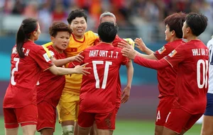 Goalkeeper Kim Thanh Shines as Vietnam Women's Team Holds USA to 3-0 in World Cup - image 3
