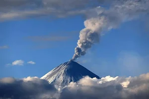 Seven Volcanoes Erupt Simultaneously in Russia Following Major Earthquake - image 4