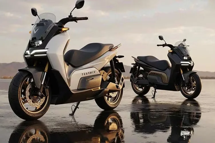 New VinFast Rasad Electric Maxi-Scooter Revealed: 130 km/h Speed