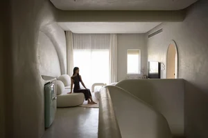 Stunning 500m2 Egyptian Villa Featuring Innovative Curved Architectural Design - image 25