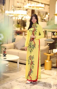Actor Binh Minh and Family Celebrate Spring in Sustainable Ao Dai - image 2