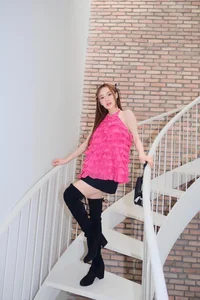 Nha Phuong Displays Stunning Maternity Fashion and Elegance During Second Pregnancy - image 6