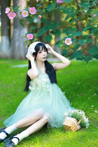 Captivating Portrait Series: YiTuYu Art Language Vol.5875 Featuring Jie Ruan Tang - image 4