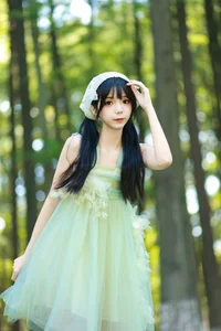 Captivating Portrait Series: YiTuYu Art Language Vol.5875 Featuring Jie Ruan Tang - image 0
