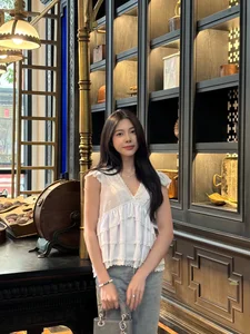 Viral Beauty: Stunning Photoshoot of a Young Woman in a Ripening Lychee Orchard Goes Viral - image 8