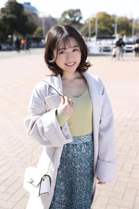 Chiharu Miyazawa: 91-Photo Gallery Highlights Petite and Youthful Aesthetic - image 11