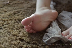 IESS Sizu Bento 146 Shan Shan Barefoot White Sandals Aesthetic Gallery - image 35
