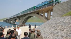 Rare Visual Journey: Captivating Photos of Daily Life in Pyongyang - image 0