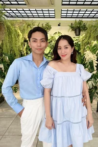 Khanh Thi Glows in Bikini Photoshoot with Children During 8th Month of Pregnancy - image 4