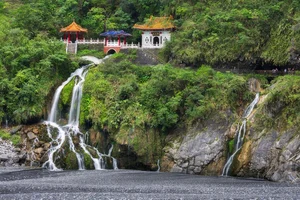 Discovering Hualien: A Complete Travel Guide to Taiwan’s Scenic East Coast - image 0