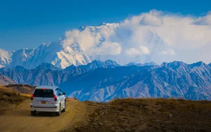 Stunning Autumn Landscapes in Northern Pakistan: A Golden Journey Through Hunza Valley and Beyond - image 1
