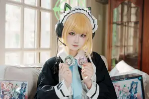 Coser Lunananya as Saiha Midori (Blue Archive): Adorable & Alluring Cosplay - image 11