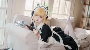 Coser Lunananya as Saiha Midori (Blue Archive): Adorable & Alluring Cosplay - image 18