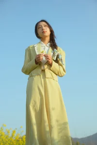 Spring Muse in Rapeseed Fields Nana Kobaya - image 12