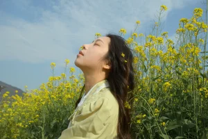 Spring Muse in Rapeseed Fields Nana Kobaya - image 17