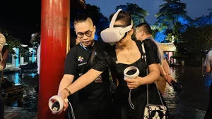 Experiencing the Magical Night Tour at Hanoi's Temple of Literature - image 2