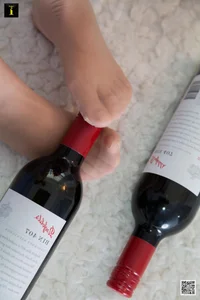Elegant Holiday Photography: Wanping in IESS Red Wine and Christmas Collection - image 61