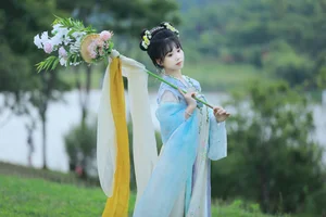 YiTuYu Art Language Vol.7304: Exquisite Portrait Photography Featuring Zhou Zhou Ay - image 6