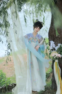 YiTuYu Art Language Vol.7304: Exquisite Portrait Photography Featuring Zhou Zhou Ay - image 21