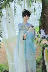 YiTuYu Art Language Vol.7304: Exquisite Portrait Photography Featuring Zhou Zhou Ay - image 17