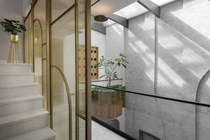 Giải pháp thiết kế nhà ống 108m2 cho gia đình ba thế hệ tại Ấn Độ - image 1