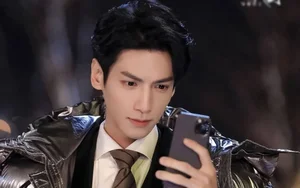 Top 5 Chinese Male Celebrities Born in the Year of the Dragon - image 9