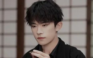 Top 5 Chinese Male Celebrities Born in the Year of the Dragon - image 4