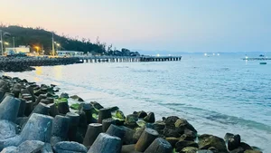Exploring the Ancient Cu Lao Xanh Fishing Village in Nhon Chau - image 6