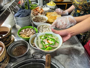 The Hu Tieu Shop from 'Mai': A Cinematic Culinary Hit in District 5 - image 0