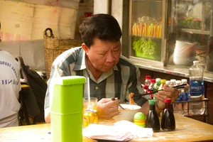 The Hu Tieu Shop from 'Mai': A Cinematic Culinary Hit in District 5 - image 1