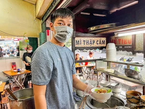 The Hu Tieu Shop from 'Mai': A Cinematic Culinary Hit in District 5 - image 2