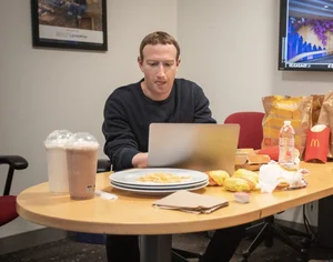 The Surprisingly Frugal and Simple Daily Habits of the World’s Top Billionaires - image 0