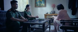 Black Medicine Episode 1: Huynh Anh's Character Tuan Confronts a Haunting Past - image 16