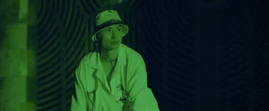 Black Medicine Episode 1: Huynh Anh's Character Tuan Confronts a Haunting Past - image 29