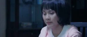 Black Medicine Episode 1: Huynh Anh's Character Tuan Confronts a Haunting Past - image 22