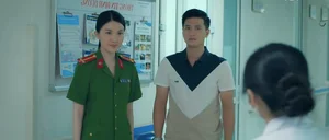 Black Medicine Episode 1: Huynh Anh's Character Tuan Confronts a Haunting Past - image 32